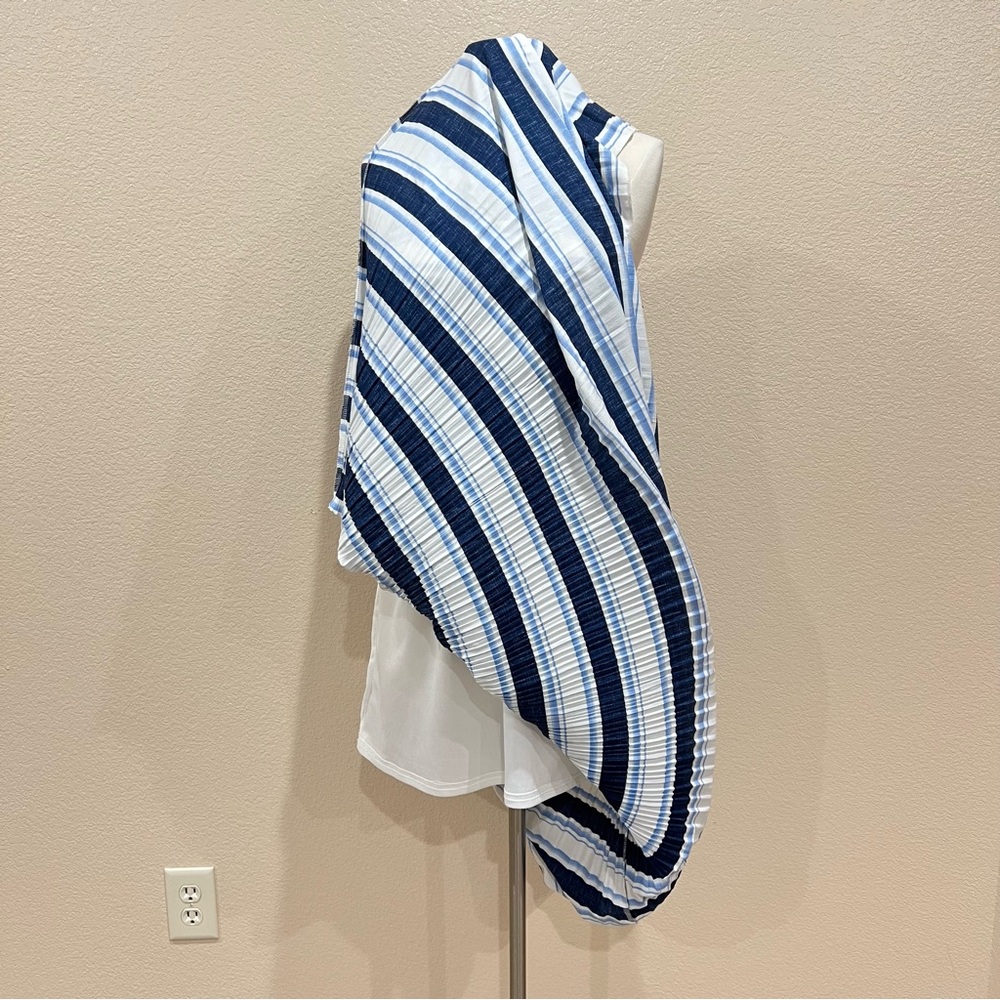 Arloh Blue Striped Halter Maxi Dress Size Small - Picture 9 of 12